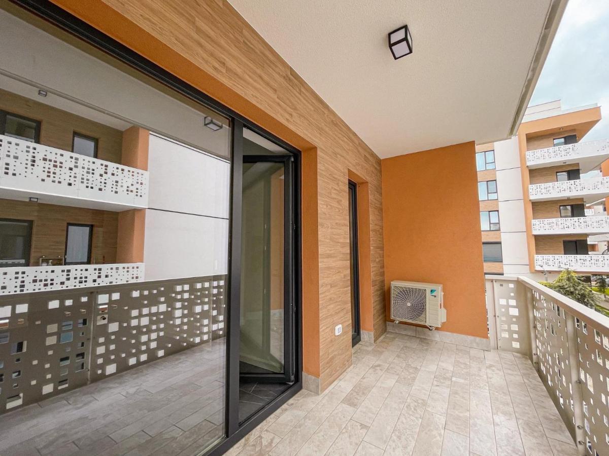 Residence Future Delux IV Giroc Exterior foto
